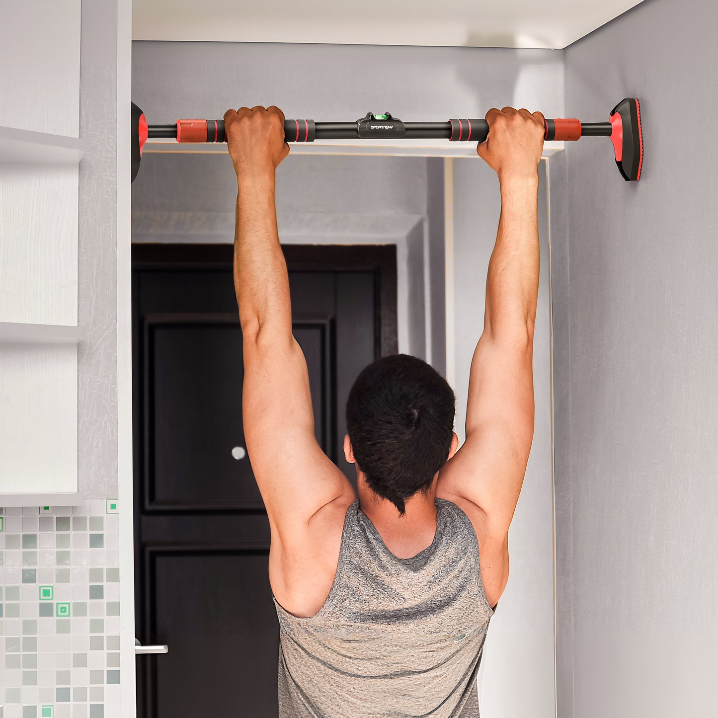 SPORTNOW Pull Up Bar Doorway No Screws, Door Frame Chin Up Bar with Level Metre, 96-130 cm (37.8"-51.2") Width Adjustable for Home Gym, Max Load 200kg