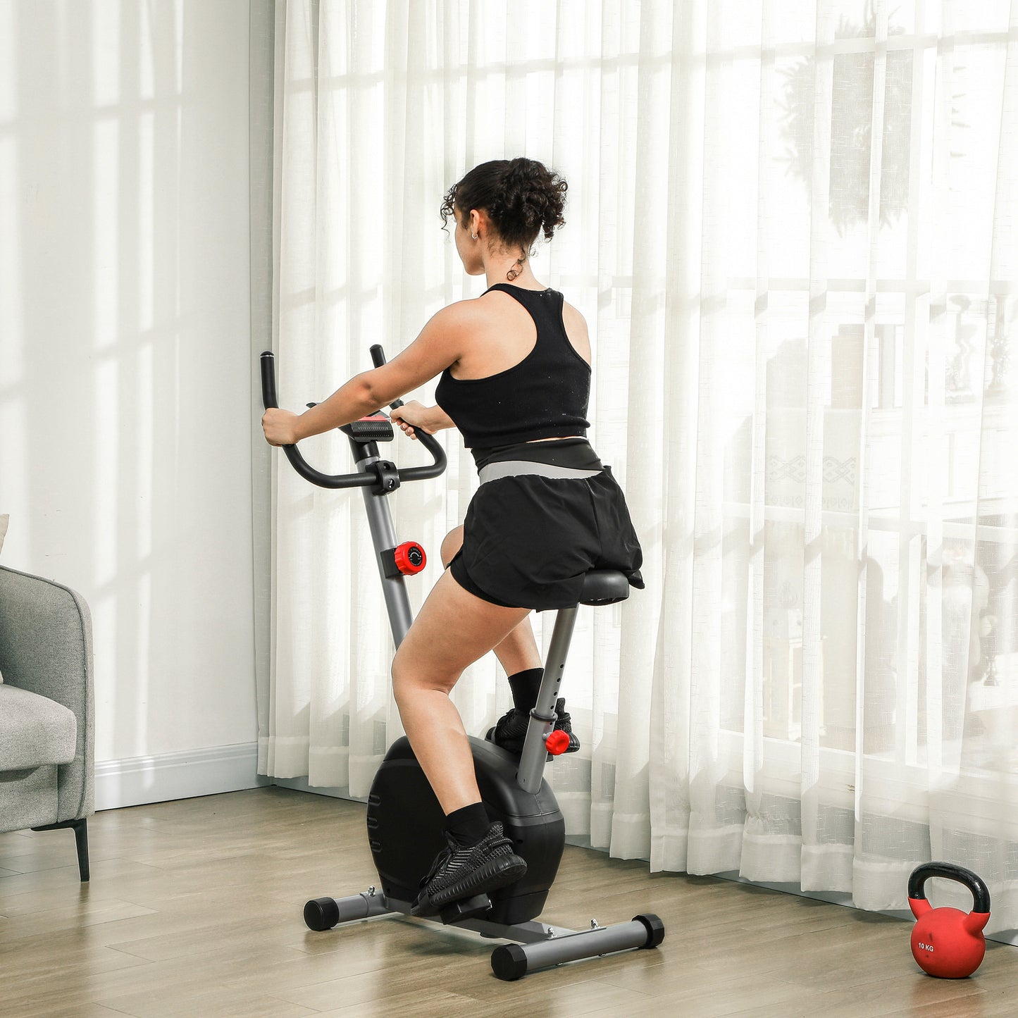 SPORTNOW Quiet Exercise Bike with 8-Level Magnetic Resistance and Heart Rate Sensor, for Home Gym